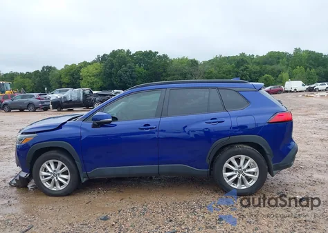 2024 Toyota Corolla Cross Le из США, поврежденный, VIN 7MUCAAAGXRV101882